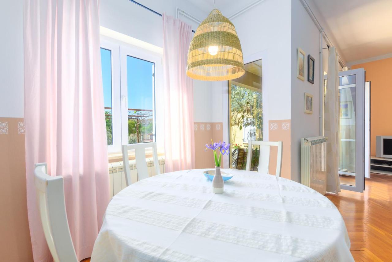 Apartment Macan, Beautiful Green Oasis Pula Exteriör bild